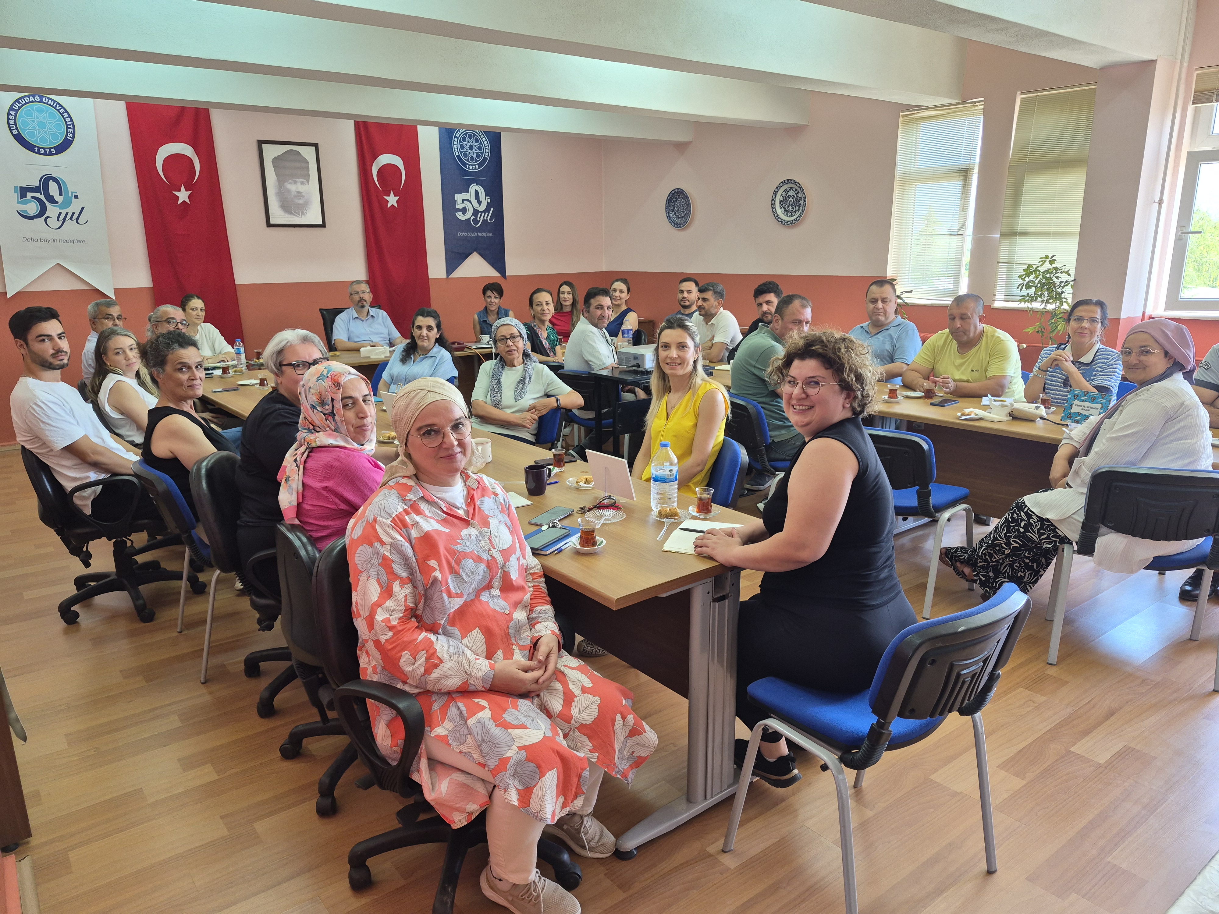 MEZUNİYET SONRASI DEĞERLENDİRME TOPLANTISI YAPILDI